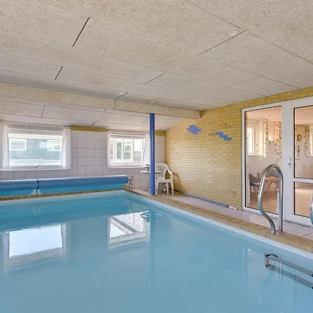 Nanette - 300m To The Fjord By Interhome *